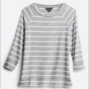 Mix by 41 Hawthorn Raglan Top